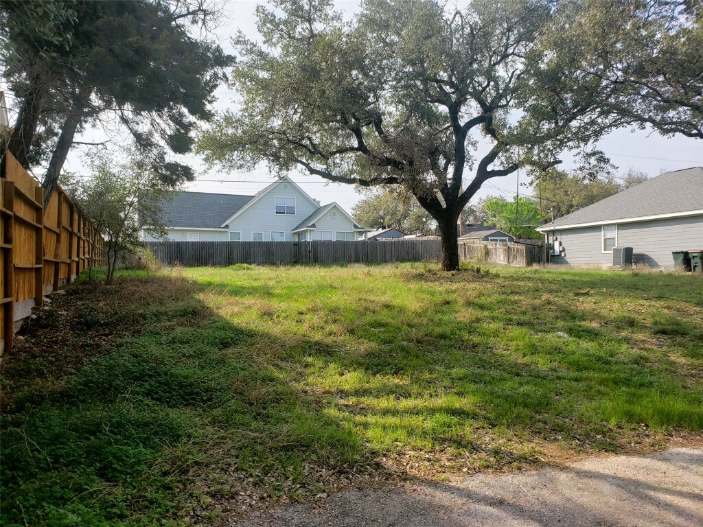 Property Photo:  1906 Crazyhorse Pass  TX 78734 