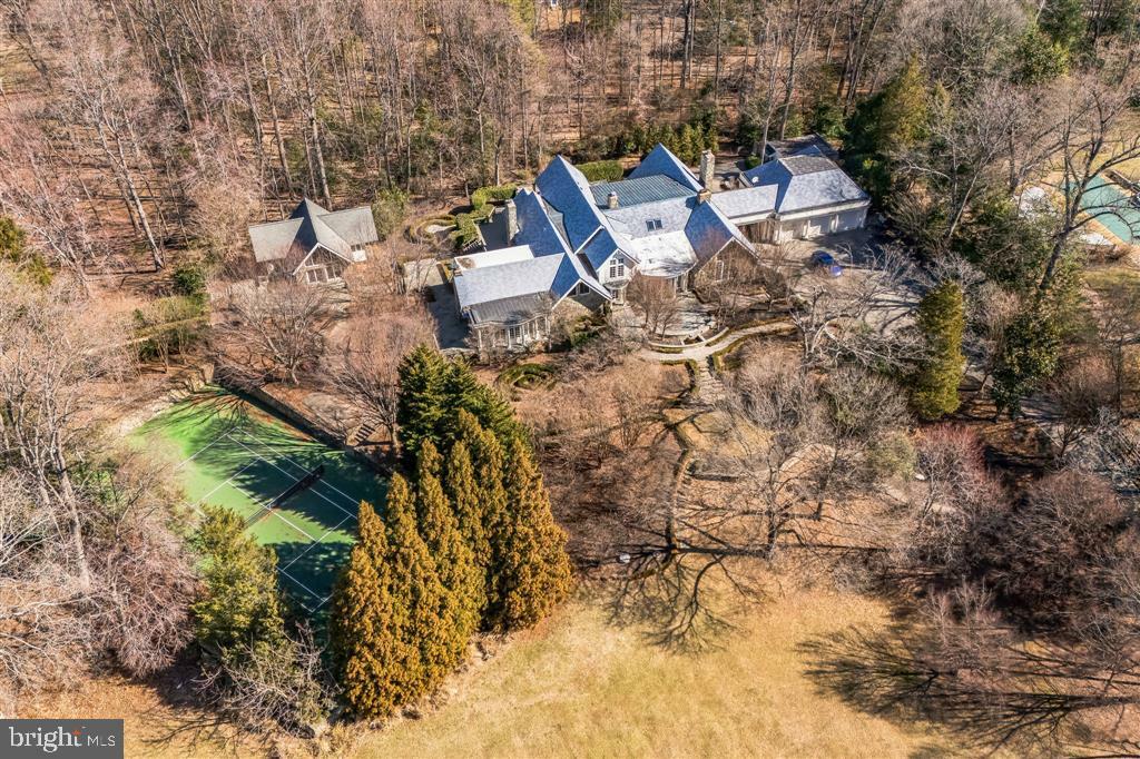Property Photo: 9324 Georgetown Pike VA 22066