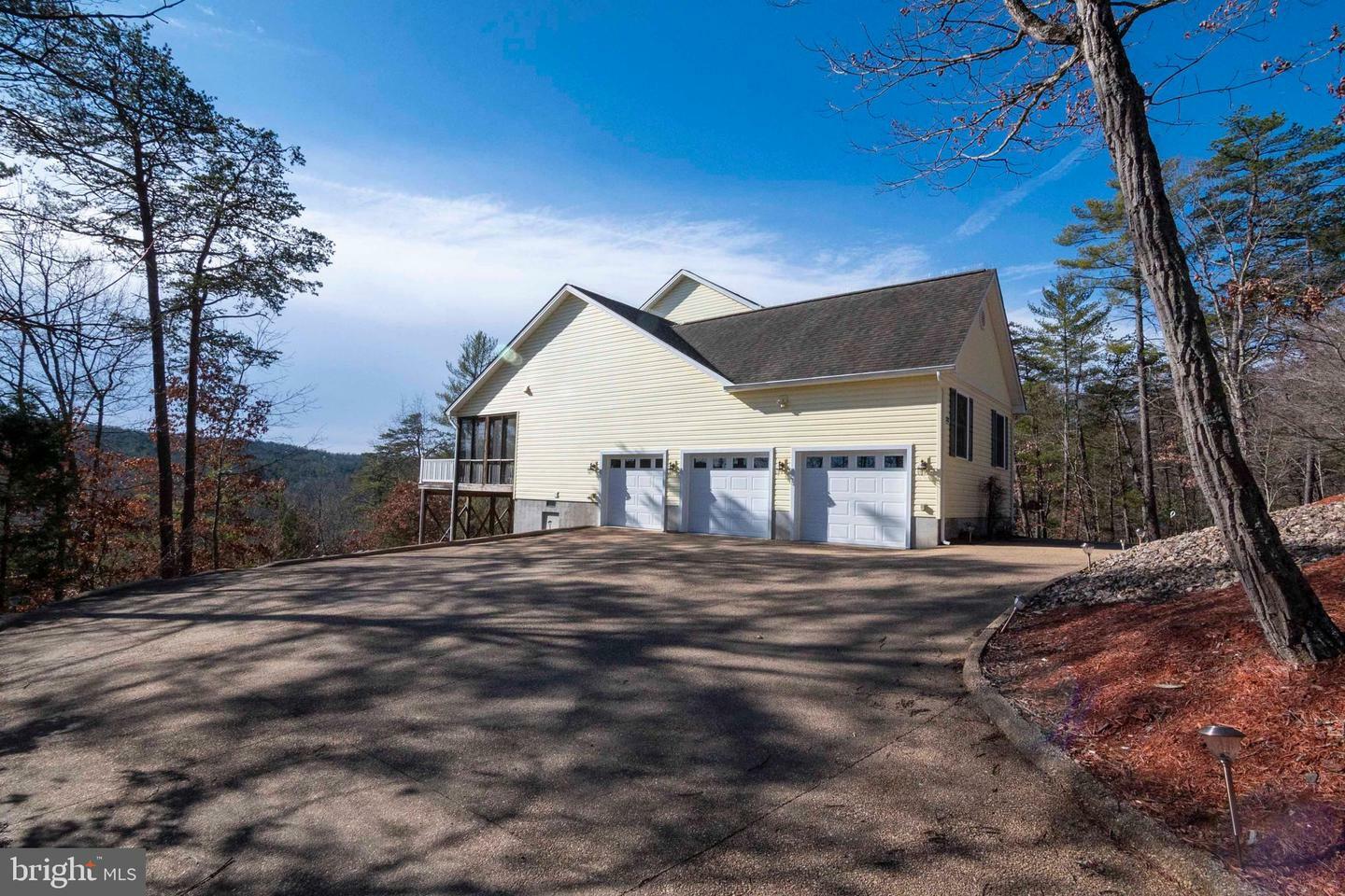 Property Photo:  1232 Lee Road  VA 22810 