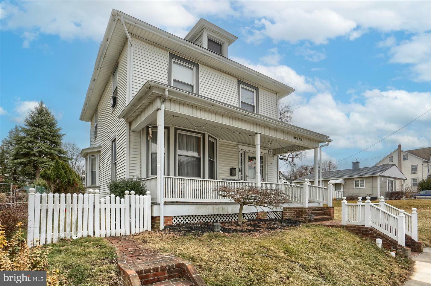 Property Photo:  410 E Chestnut Street  PA 17042 