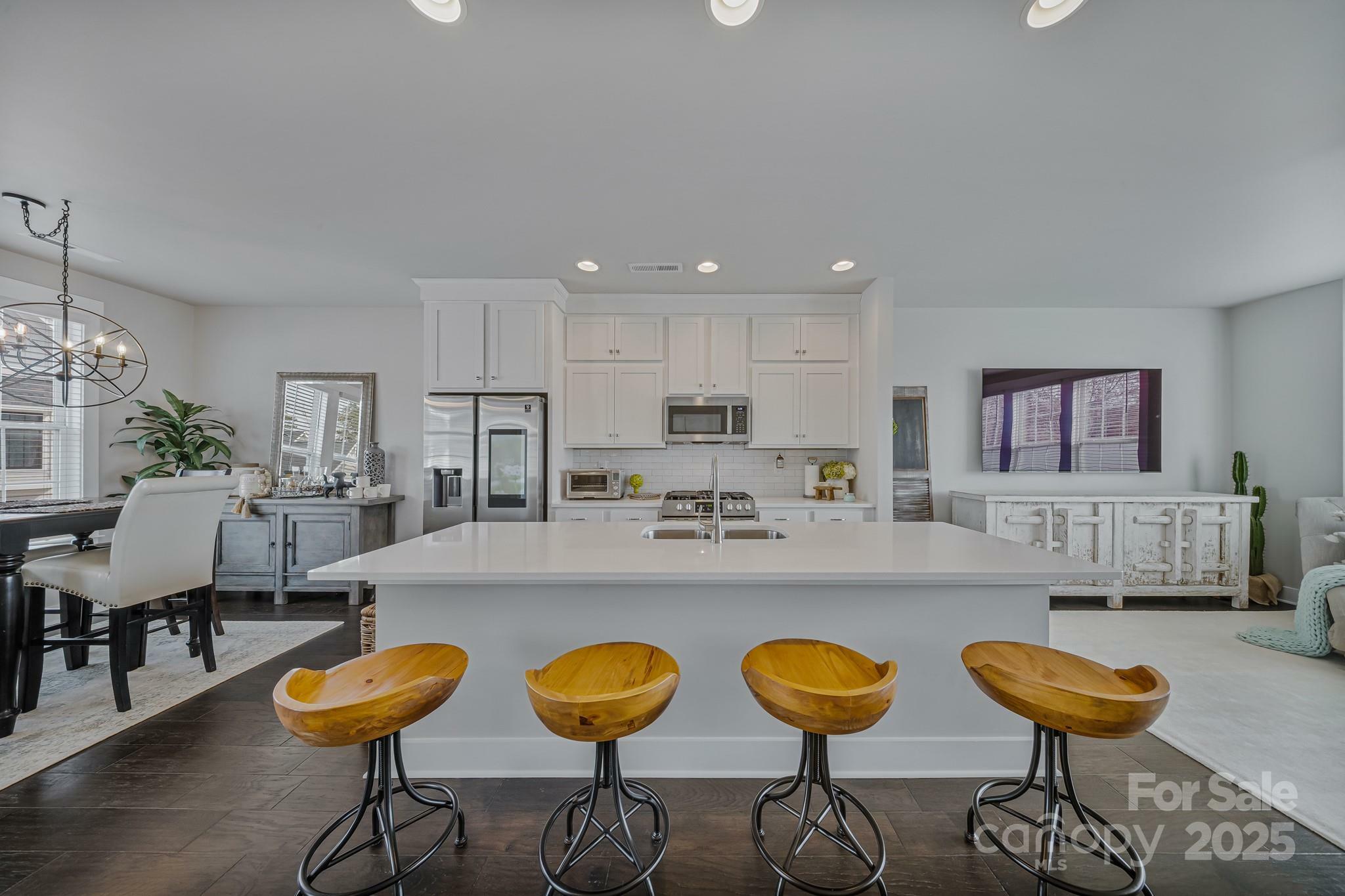 Property Photo: 546 Amalfi Drive NC 28036