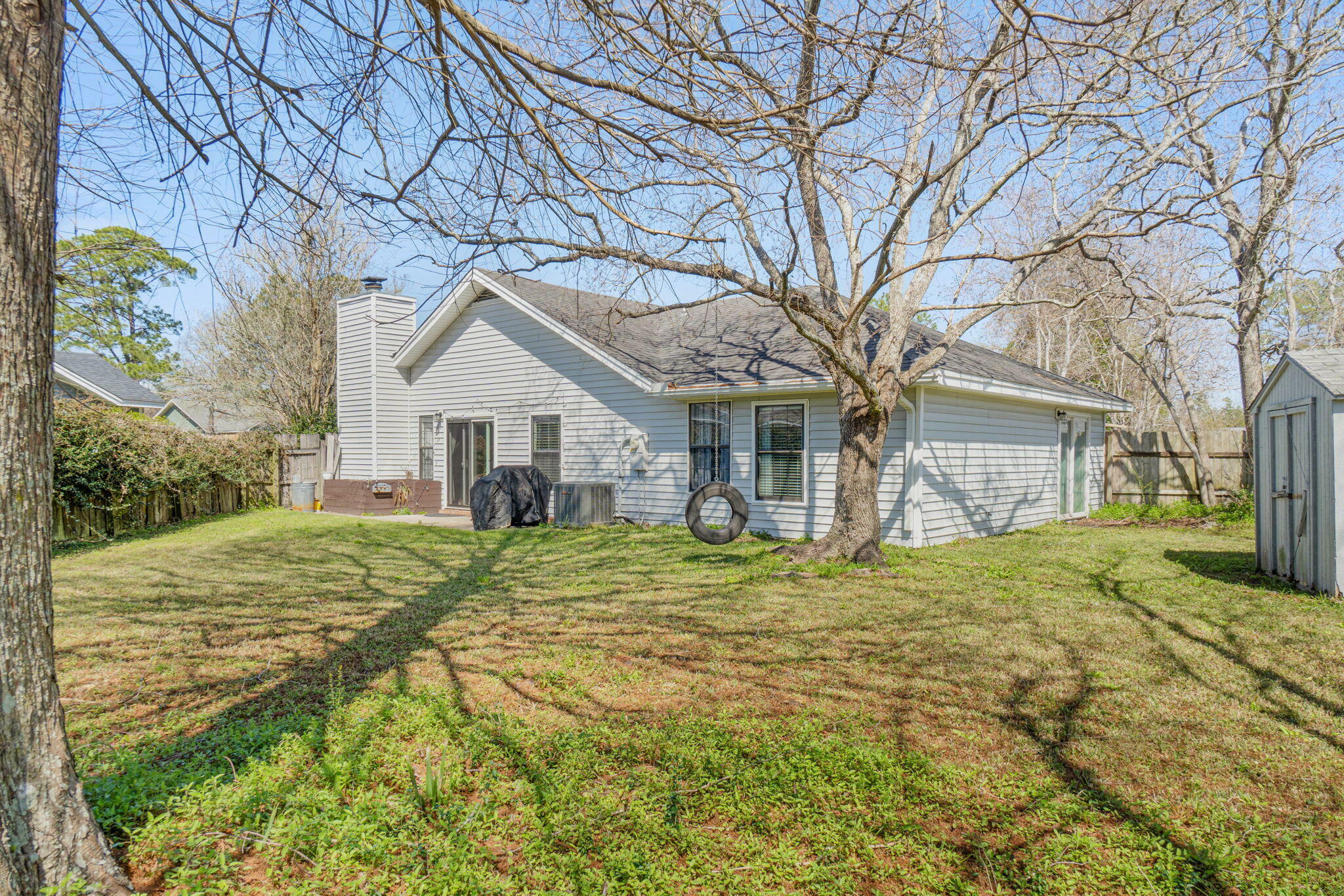 Property Photo: 1717 Bennetts End FL 32547