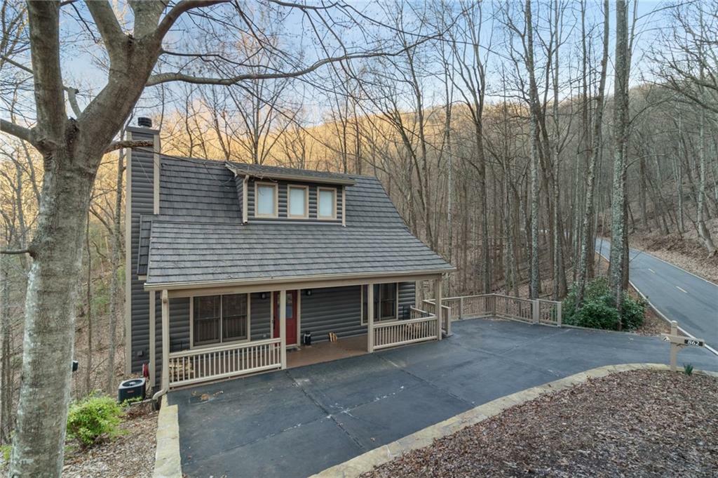 Property Photo: 862 Valley View Drive GA 30143