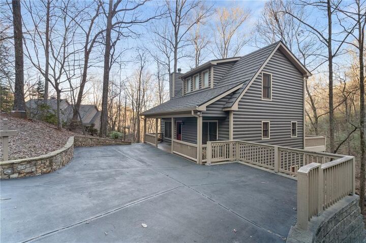 Property Photo:  862 Valley View Drive  GA 30143 