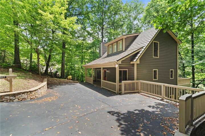 Property Photo:  862 Valley View Drive  GA 30143 