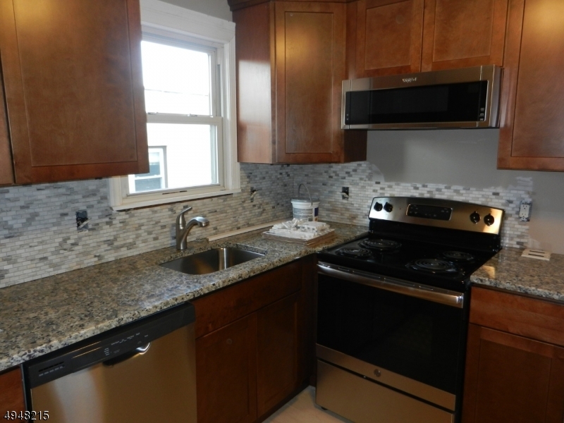 Property Photo:  772 Central Ave 2  NJ 07090 