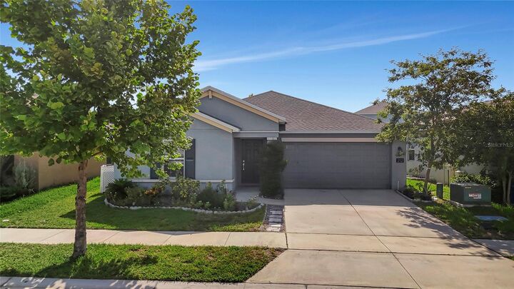 Property Photo: 212 Taft Drive FL 33837