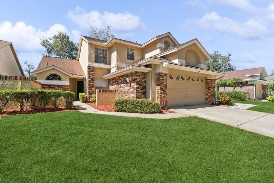 Property Photo: 711 Barrington Circle FL 32708