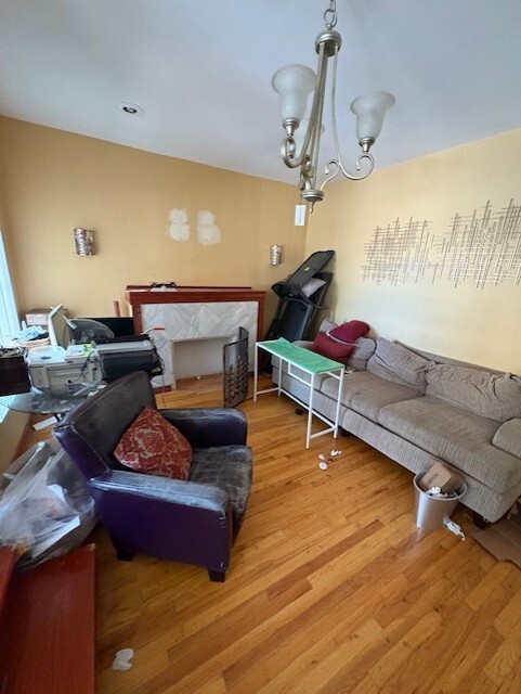 Property Photo:  1521 E 68th Street 1  IL 60637 