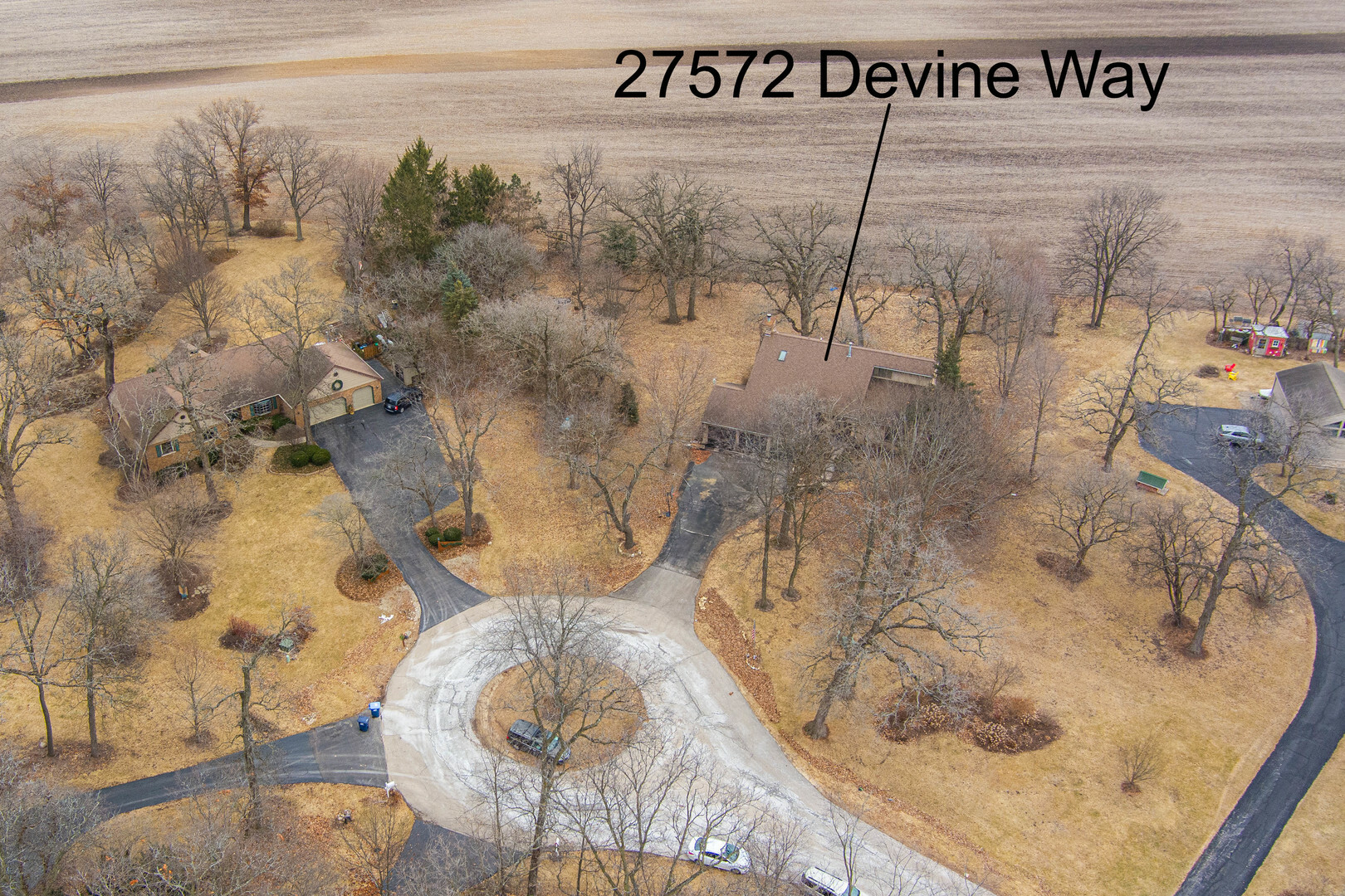 Property Photo:  27572 Devine Way  IL 60178 