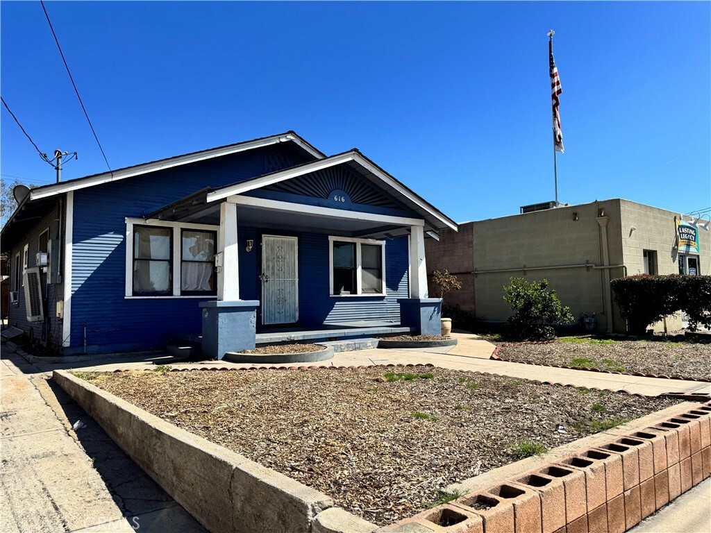 Property Photo: 616 Texas Street CA 92374