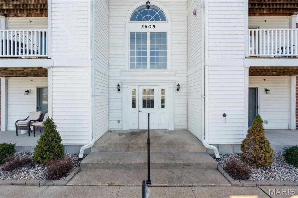 Property Photo: 3605 Tracey Rich 2B MO 63125