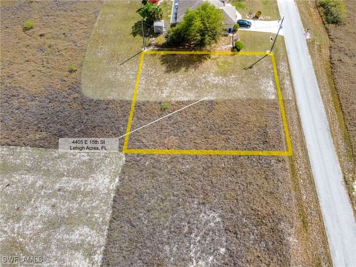 Property Photo: 4405 E 15th Street FL 33972