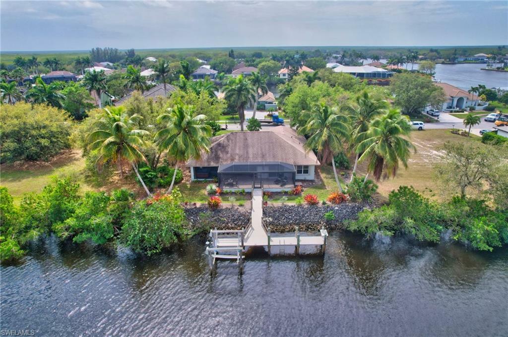 Property Photo: 161 Venus Cay FL 34114