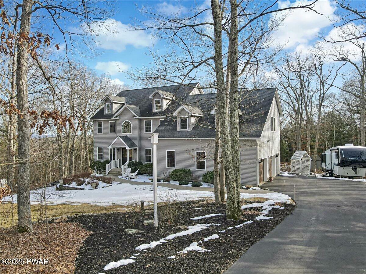Property Photo: 106 Bridges Way PA 18337