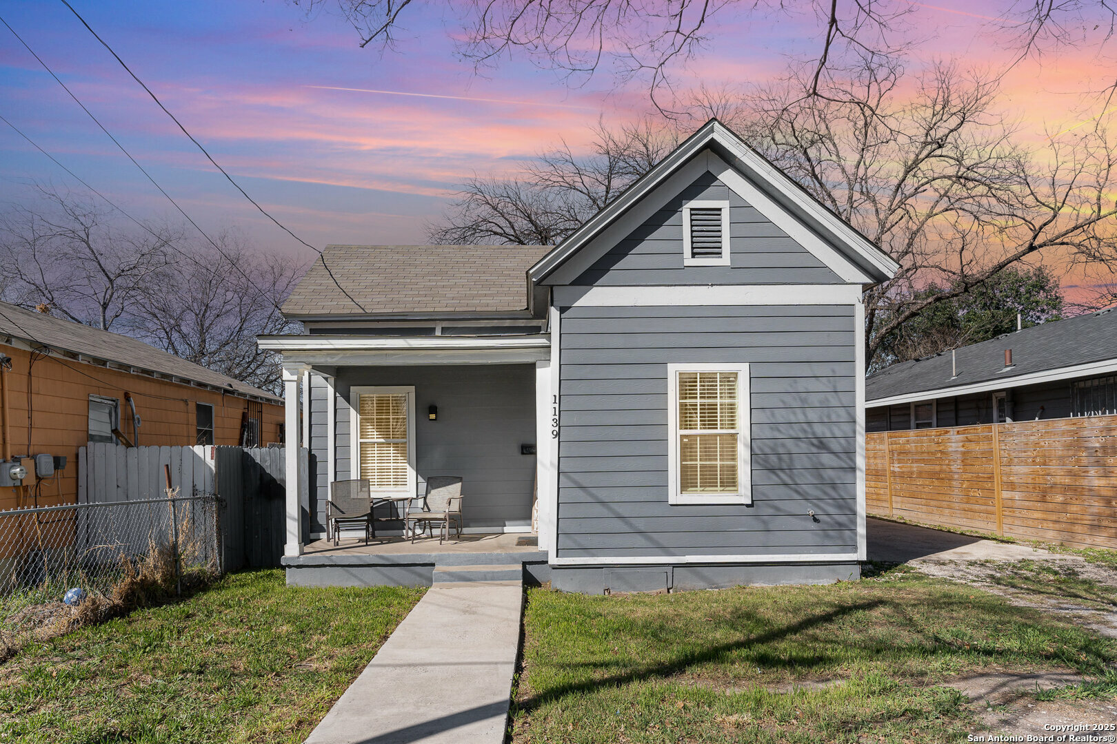 Property Photo:  1139 Morales  TX 78207 