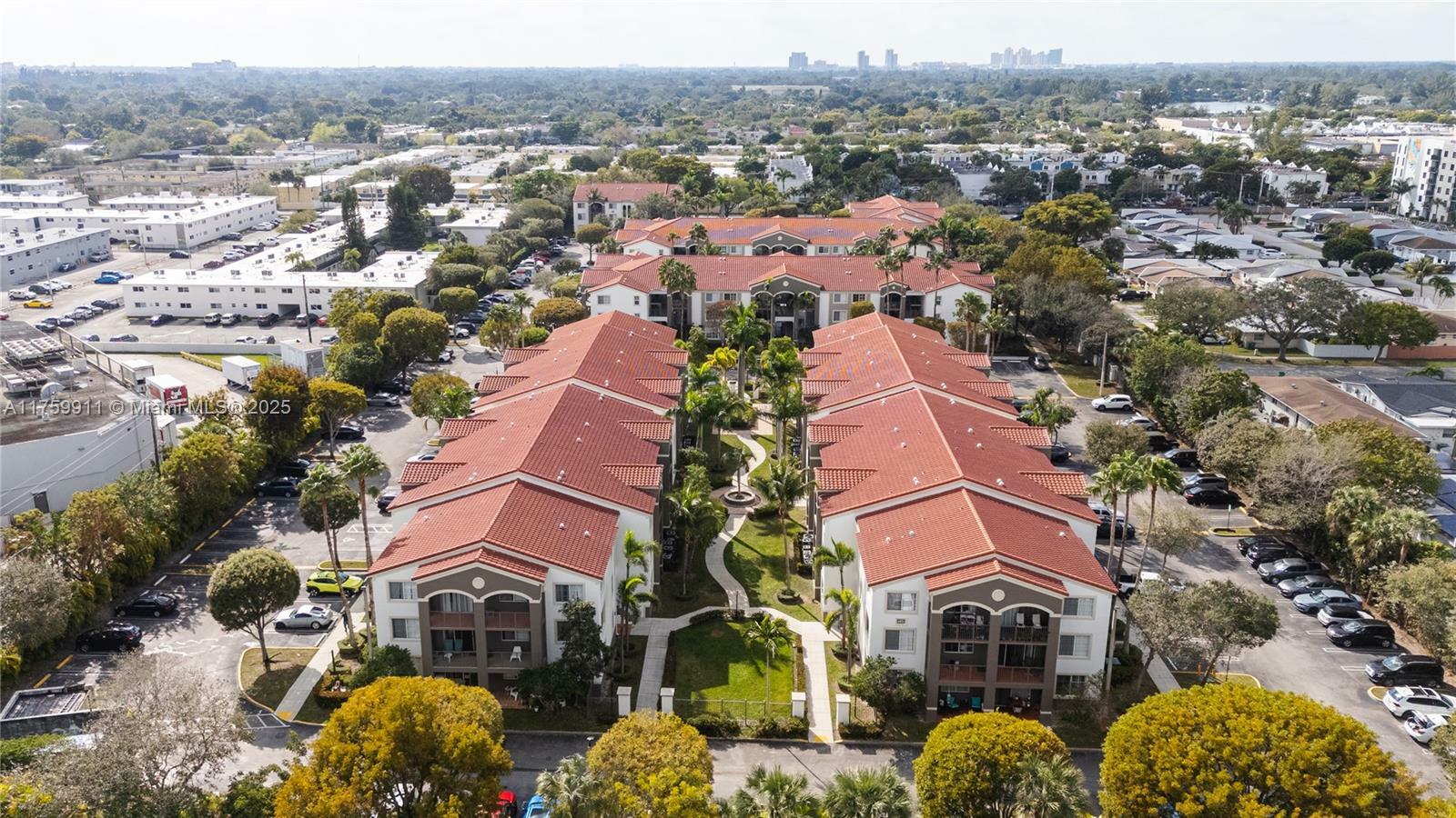 Property Photo: 6821 SW 44th St 204 FL 33155