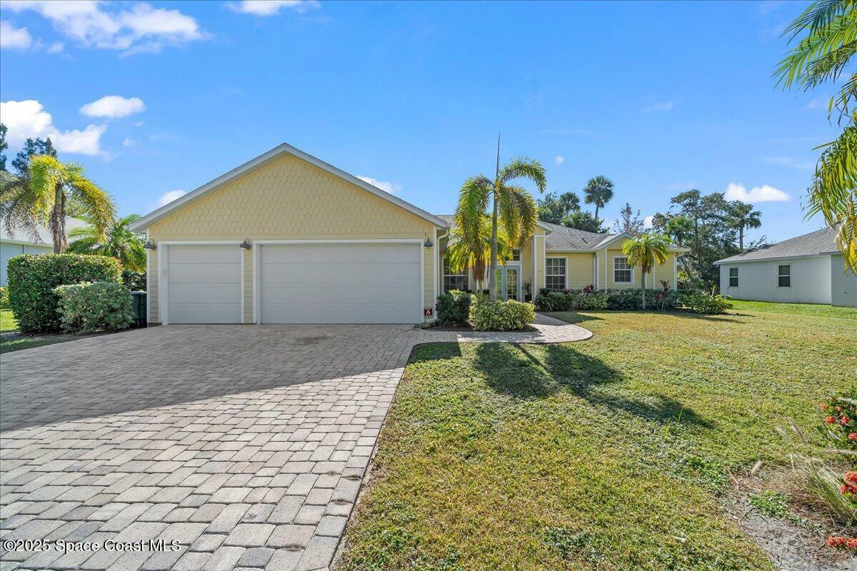 Property Photo:  131 Oak Lane  FL 32920 