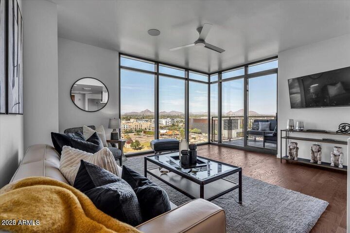 Property Photo:  200 W Portland Street 1222  AZ 85003