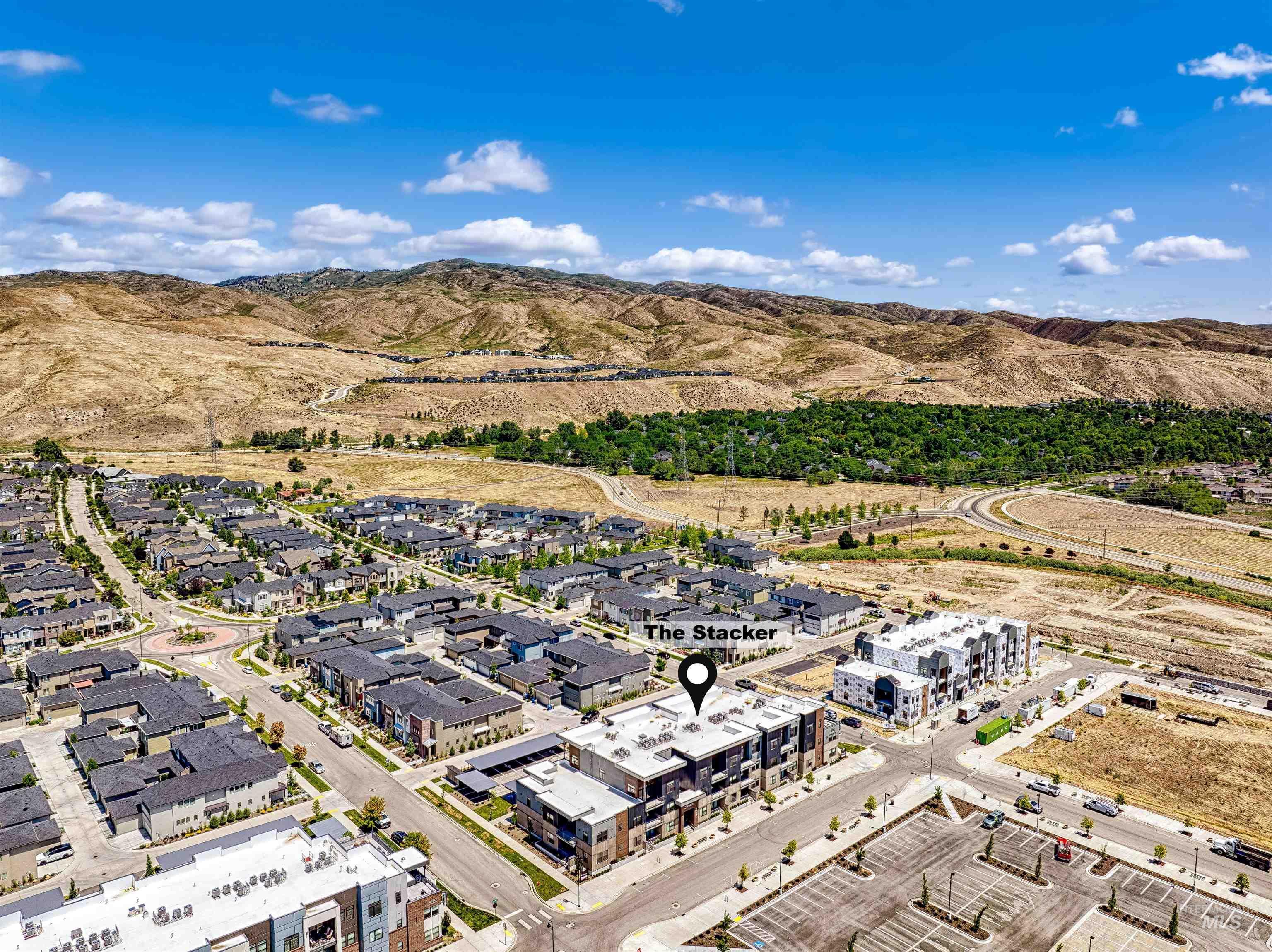 Property Photo: 4340 E Haystack St 306 ID 83716