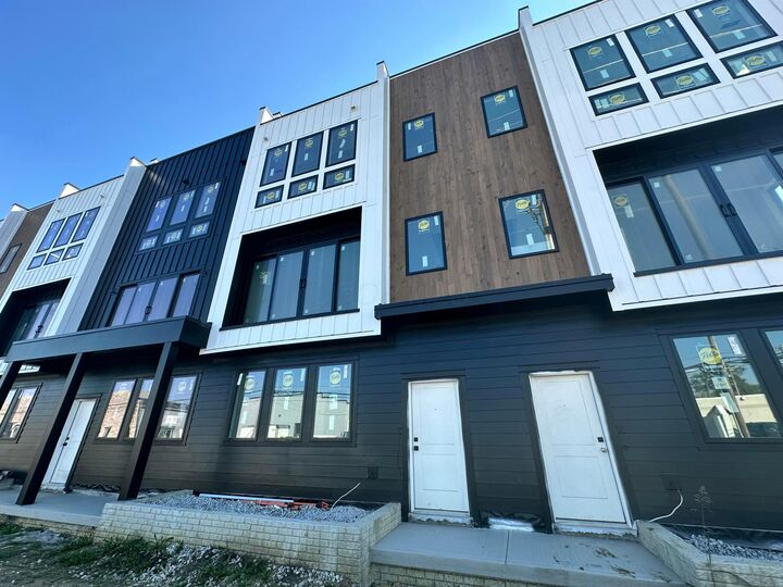 Property Photo: 1093 W 3rd Avenue OH 43212