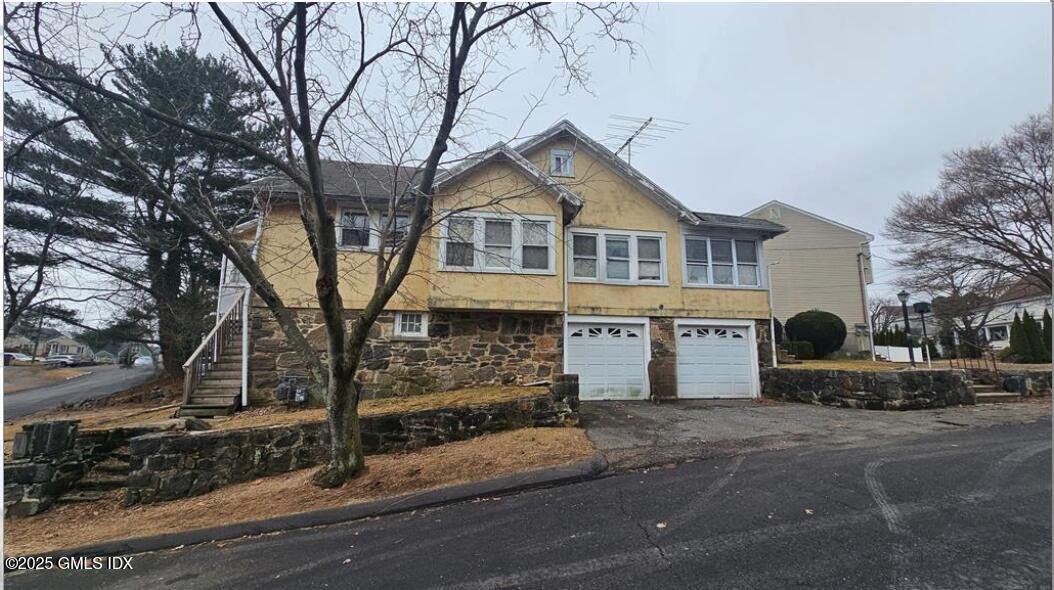 Property Photo:  43 High Street  CT 06830 