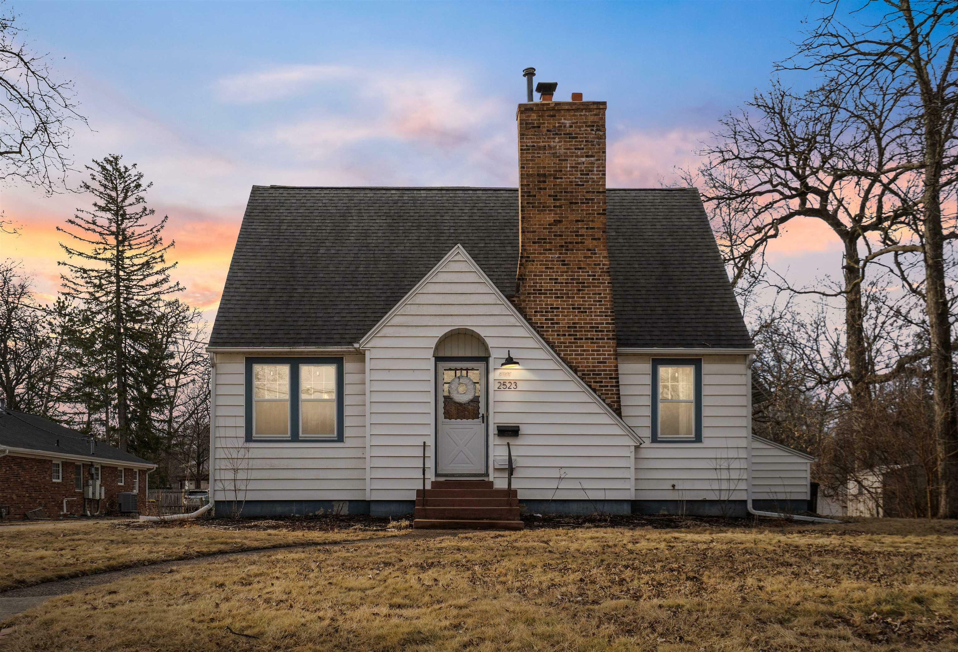 Property Photo:  2523 Rainbow Drive  IA 50613 