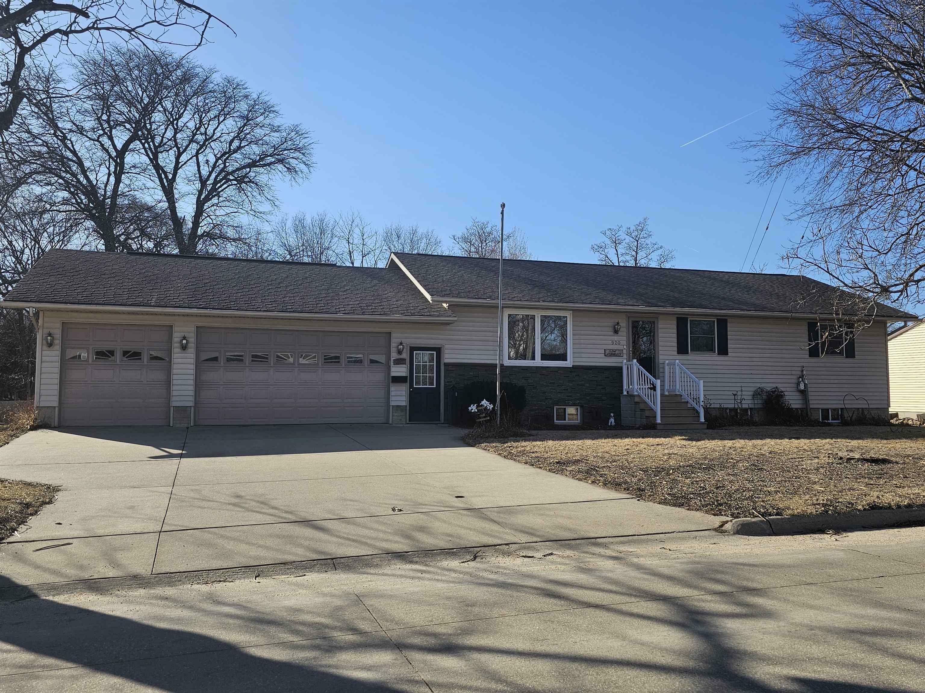 920 McCoy Road  Evansdale IA 50707 photo