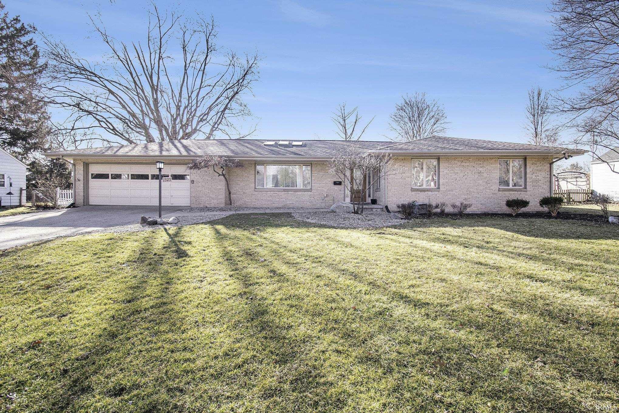 Property Photo:  1525 Lawndale Road  IN 46514 