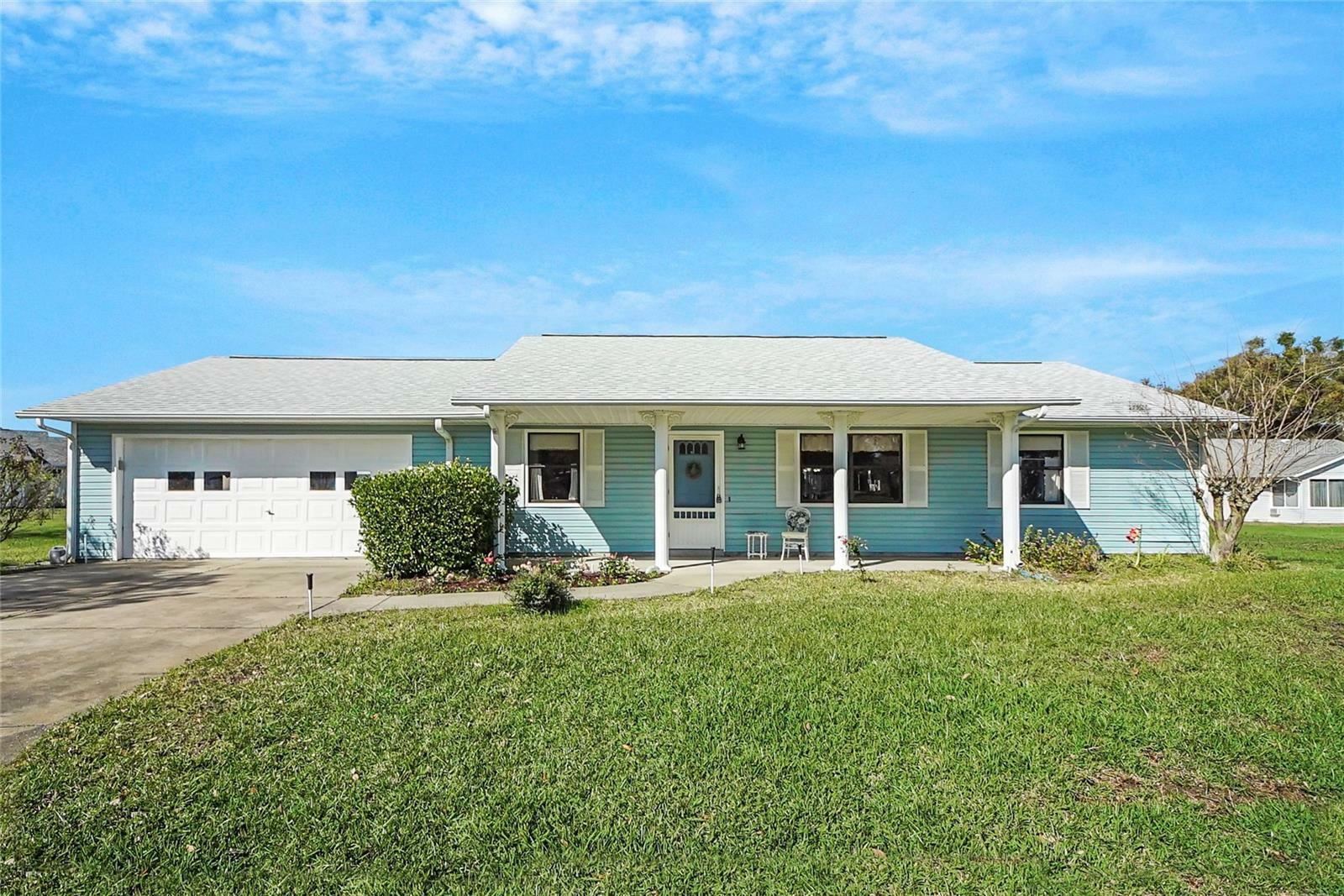 Property Photo: 1033 Scotch Pine Court FL 34788