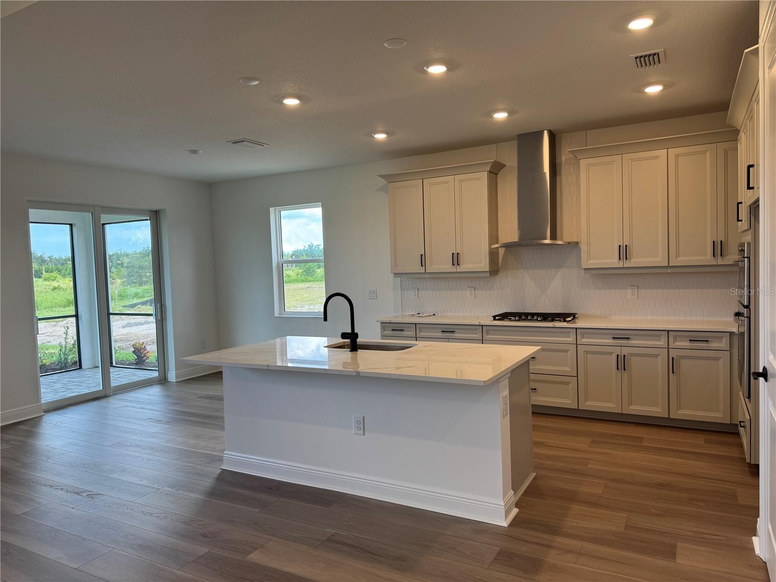 Property Photo: 7561 Nighthawk Drive FL 34241