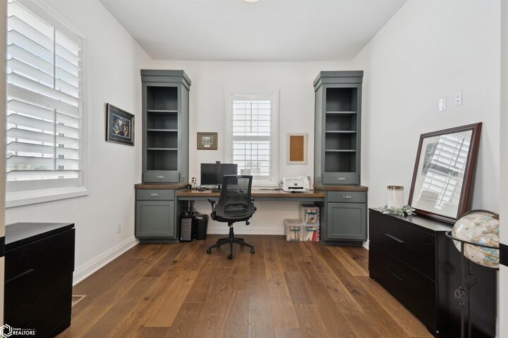 Property Photo: 410 N 36th Street IA 50061