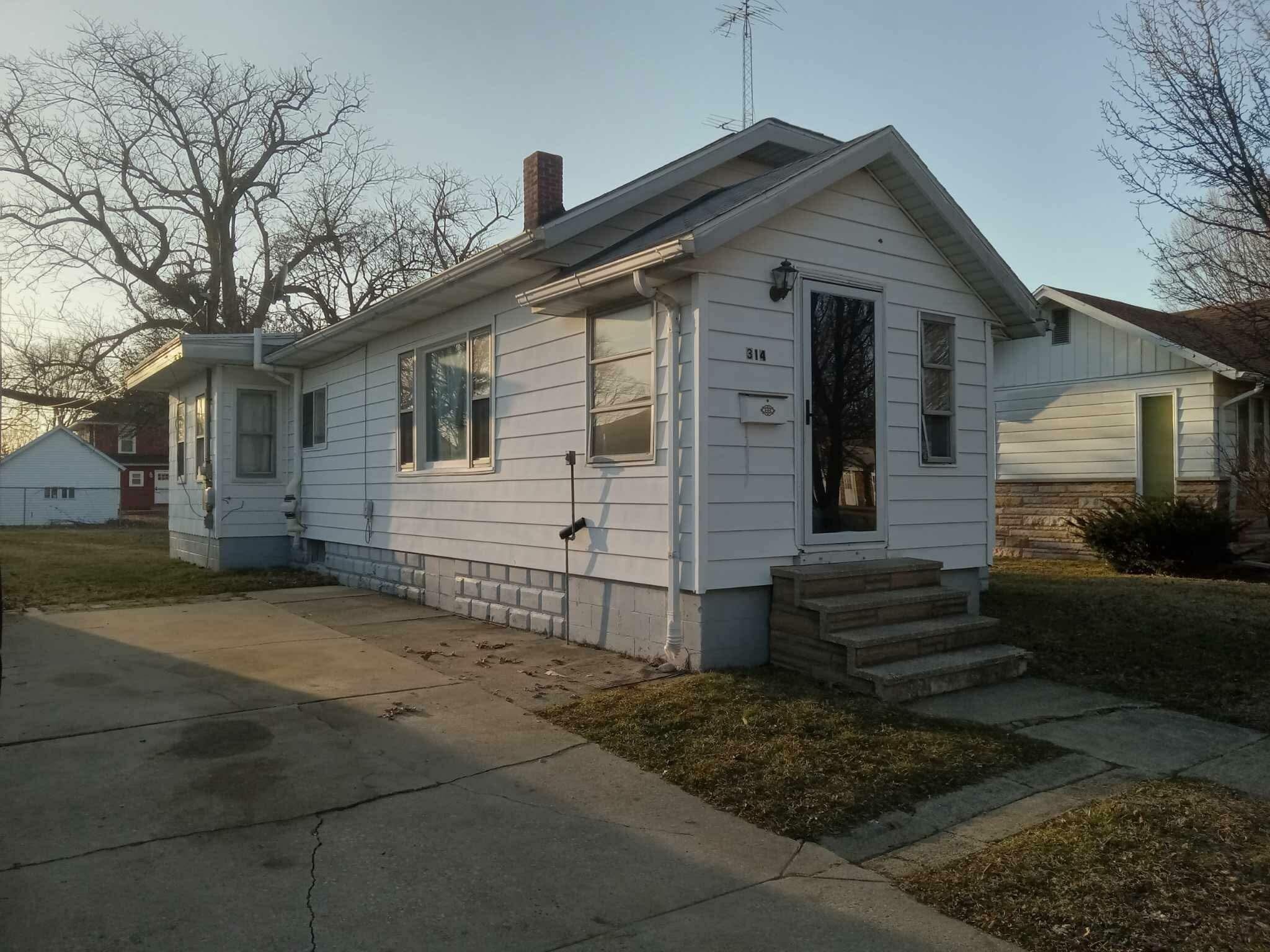 Property Photo: 314 Sylvan Street MI 49107