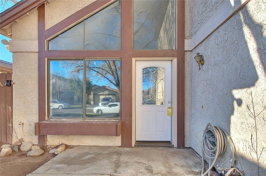 Property Photo:  2940 E Avenue R-2  CA 93550 