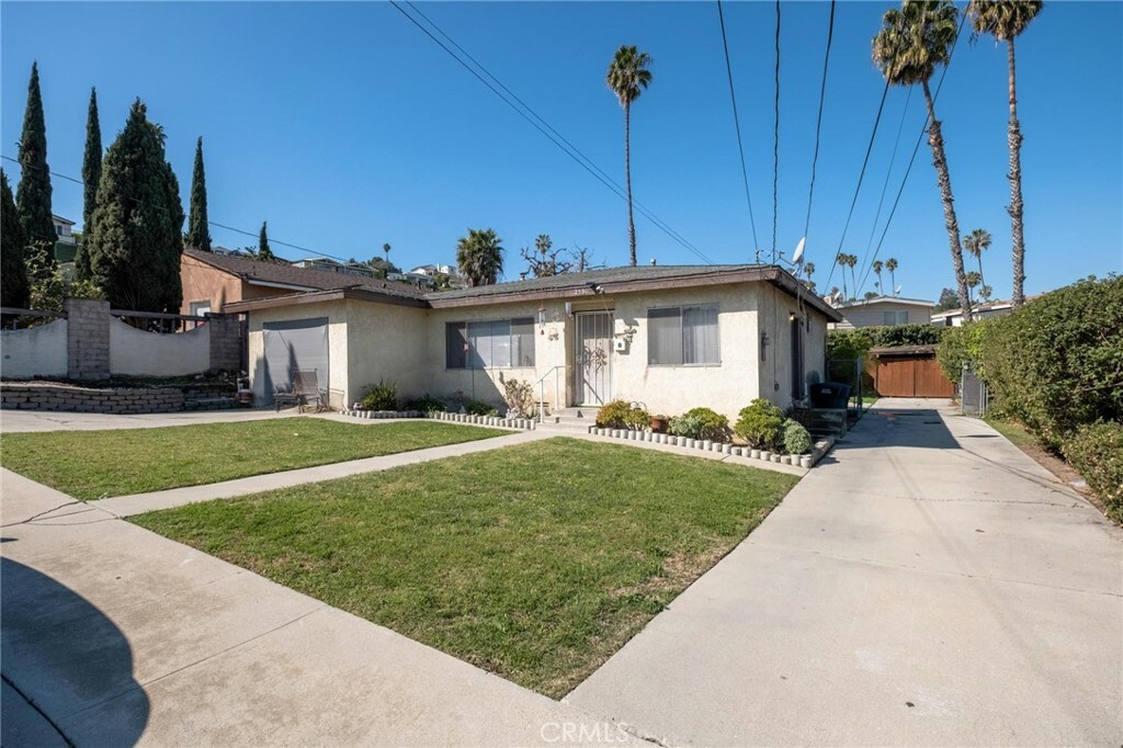 Property Photo:  25911 Hillworth Avenue  CA 90717 