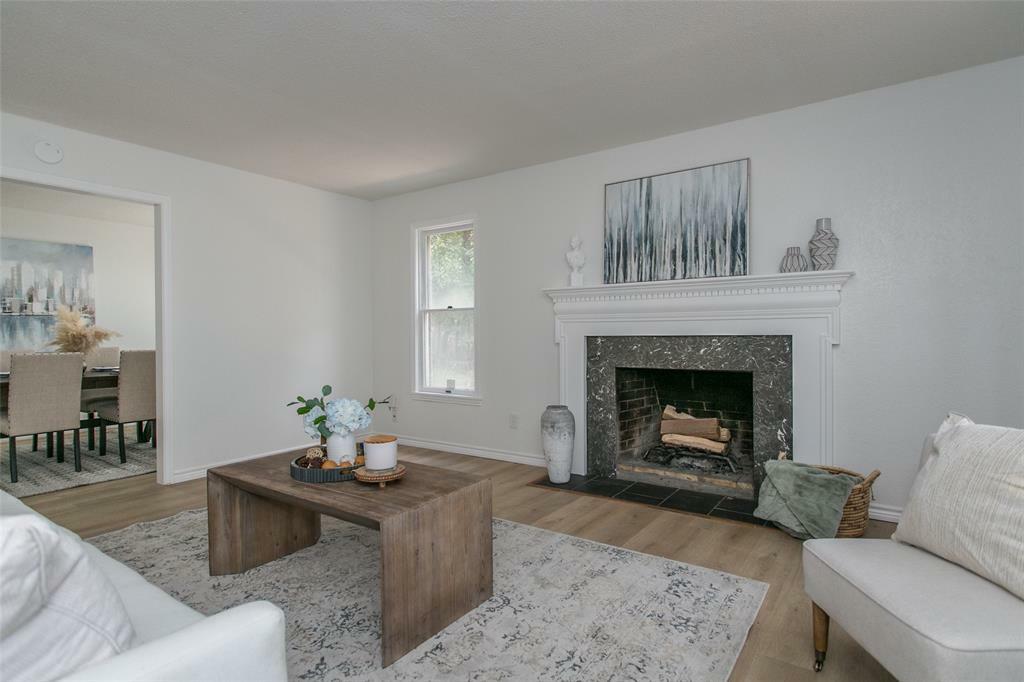 Property Photo: 5111 Mona Lane TX 75236