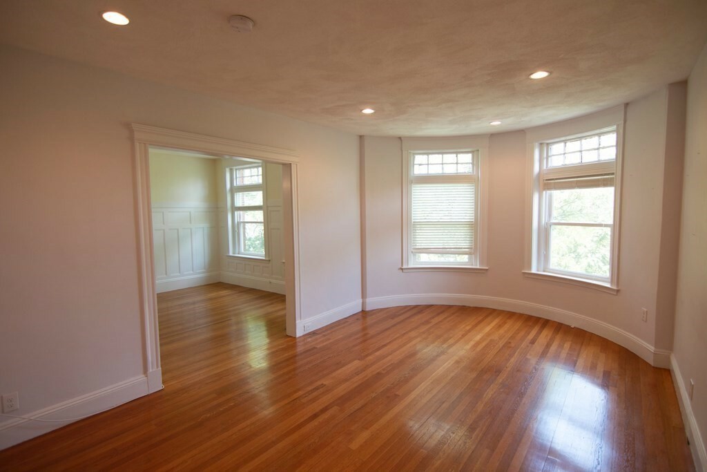 Property Photo:  1897 Beacon Street 3  MA 02445 