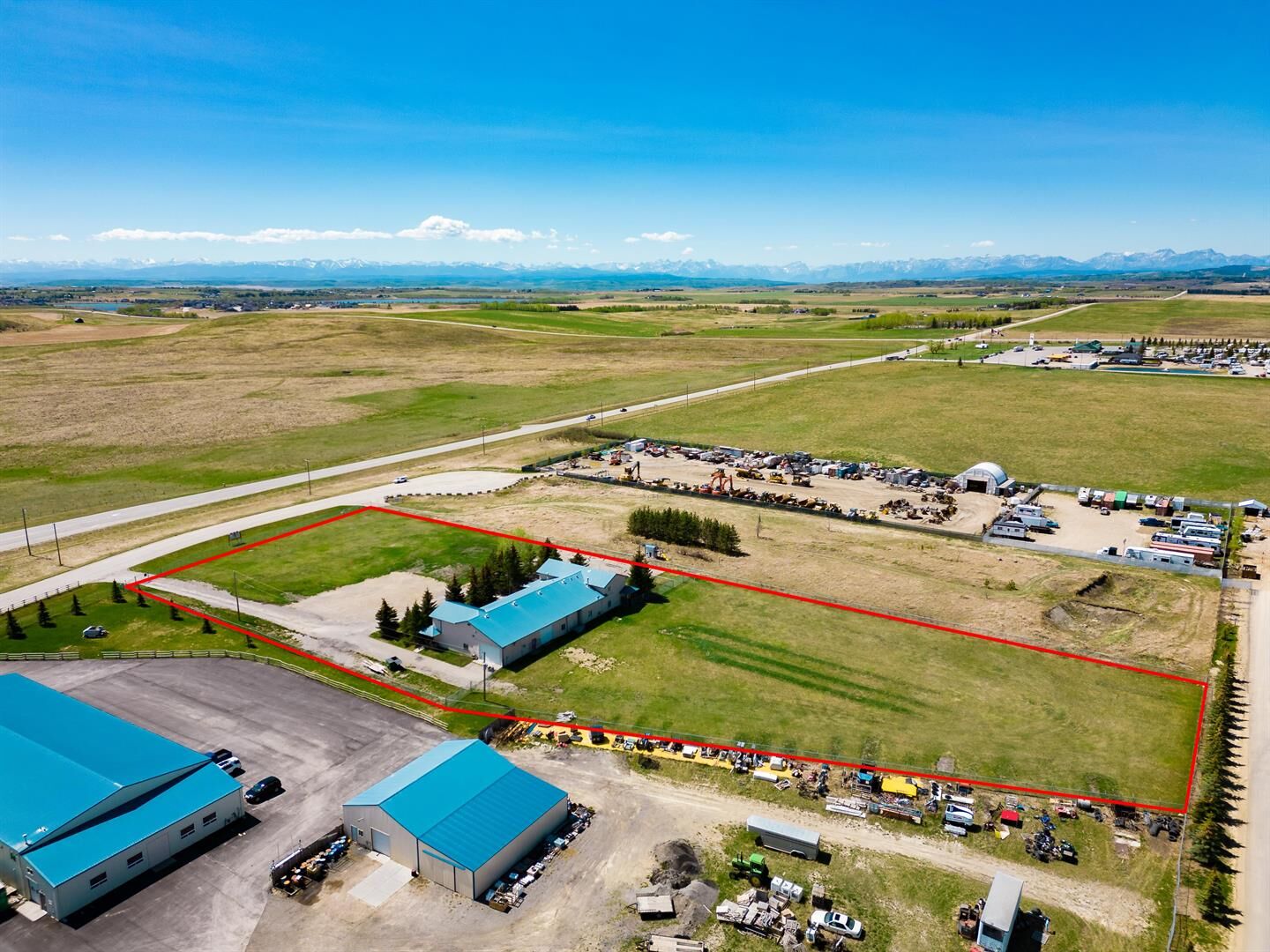 Property Photo: 41090 Cook Road AB T4C 3A2