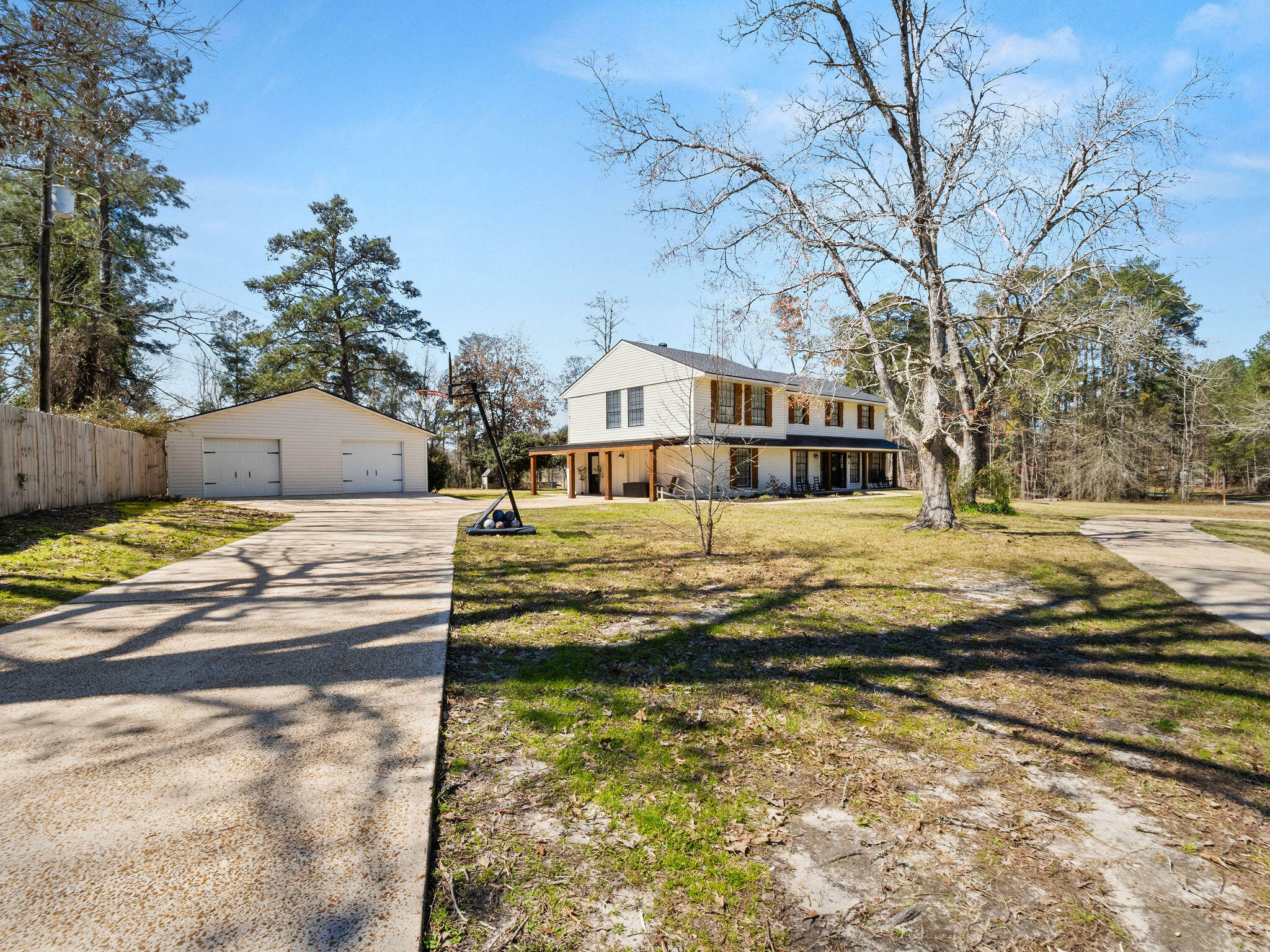 Property Photo:  1691 Lake Vernon Rd  LA 71446 