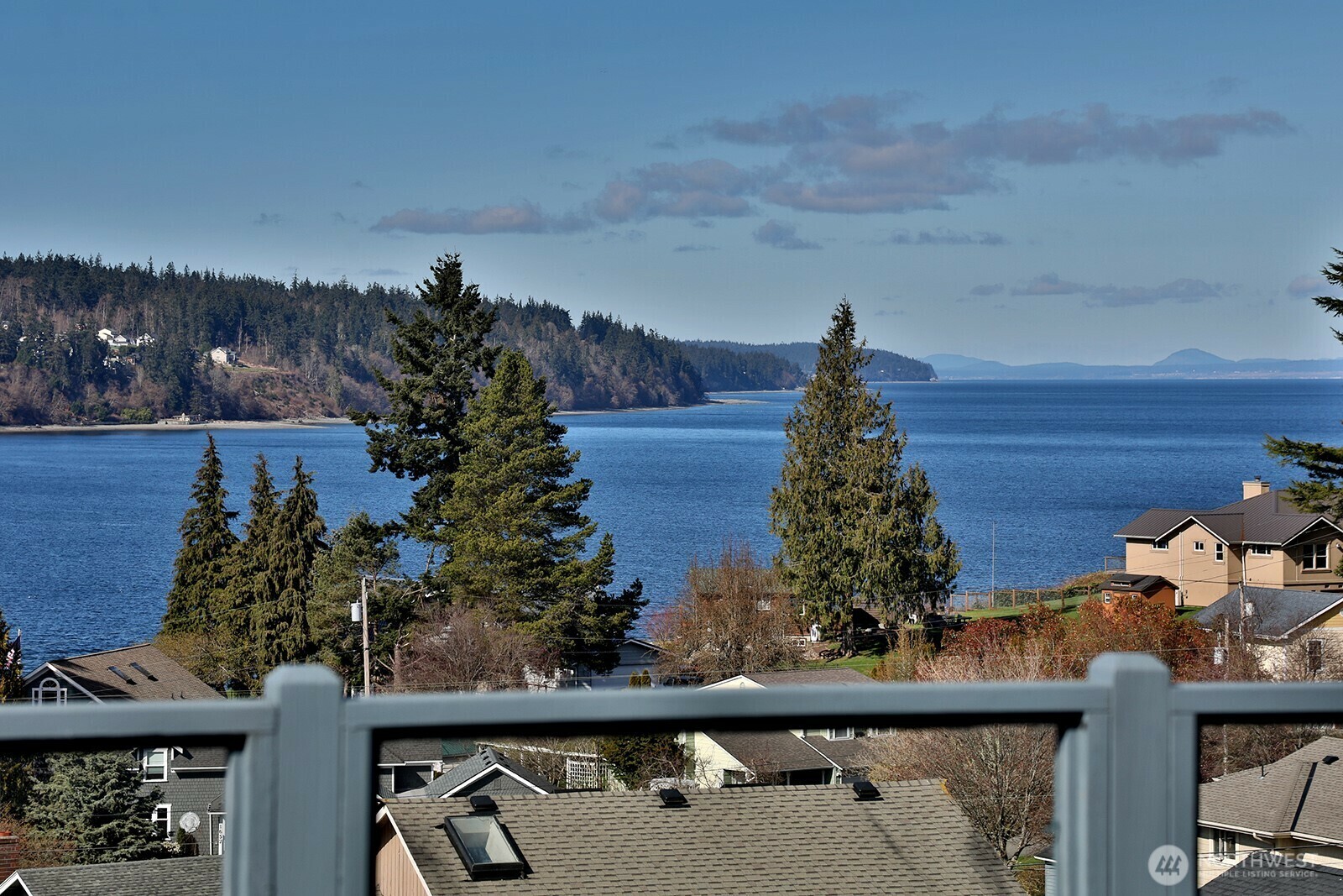 Property Photo: 5438 Pleasant View Lane WA 98249