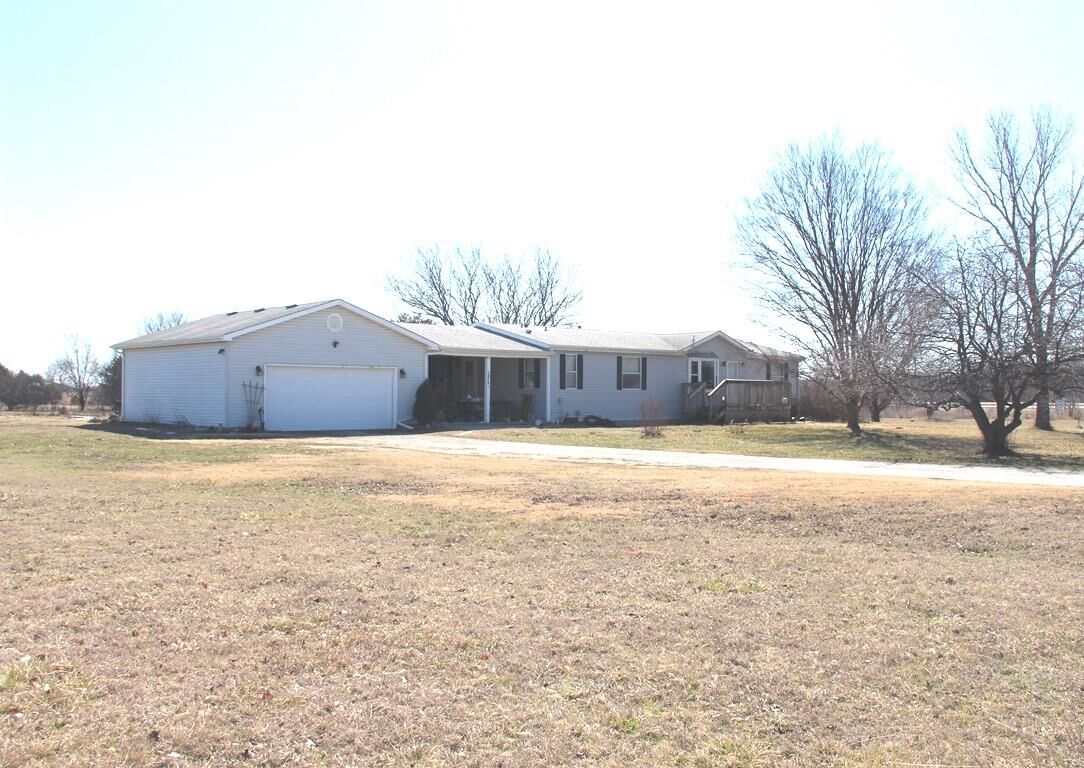 Property Photo:  1870 SW Santa Fe Lake Rd  KS 67144