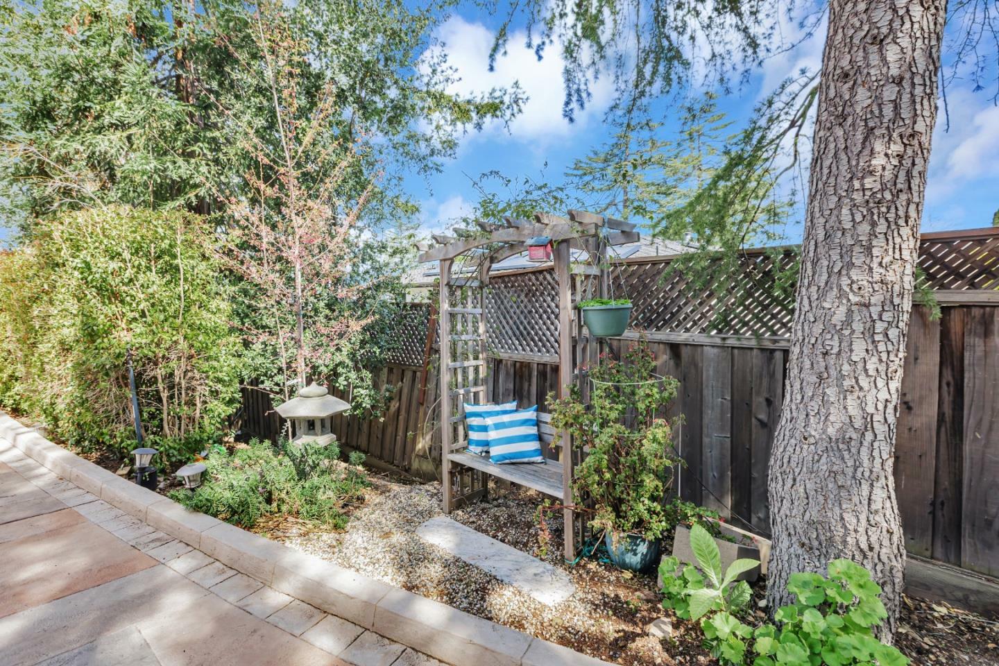 Property Photo:  10055 Crescent Road  CA 95014 