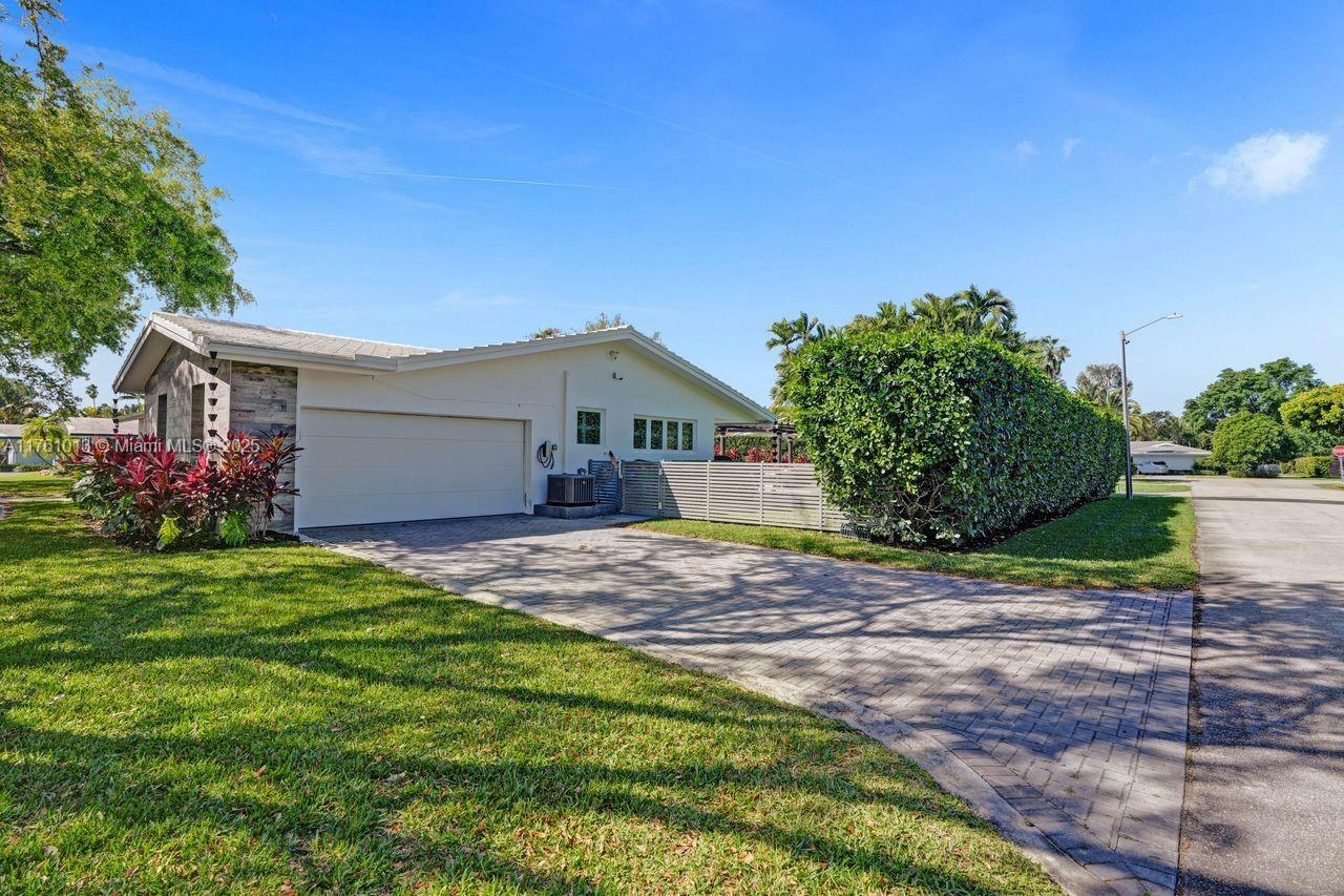 Property Photo:  13800 SW 72nd Ct  FL 33158 