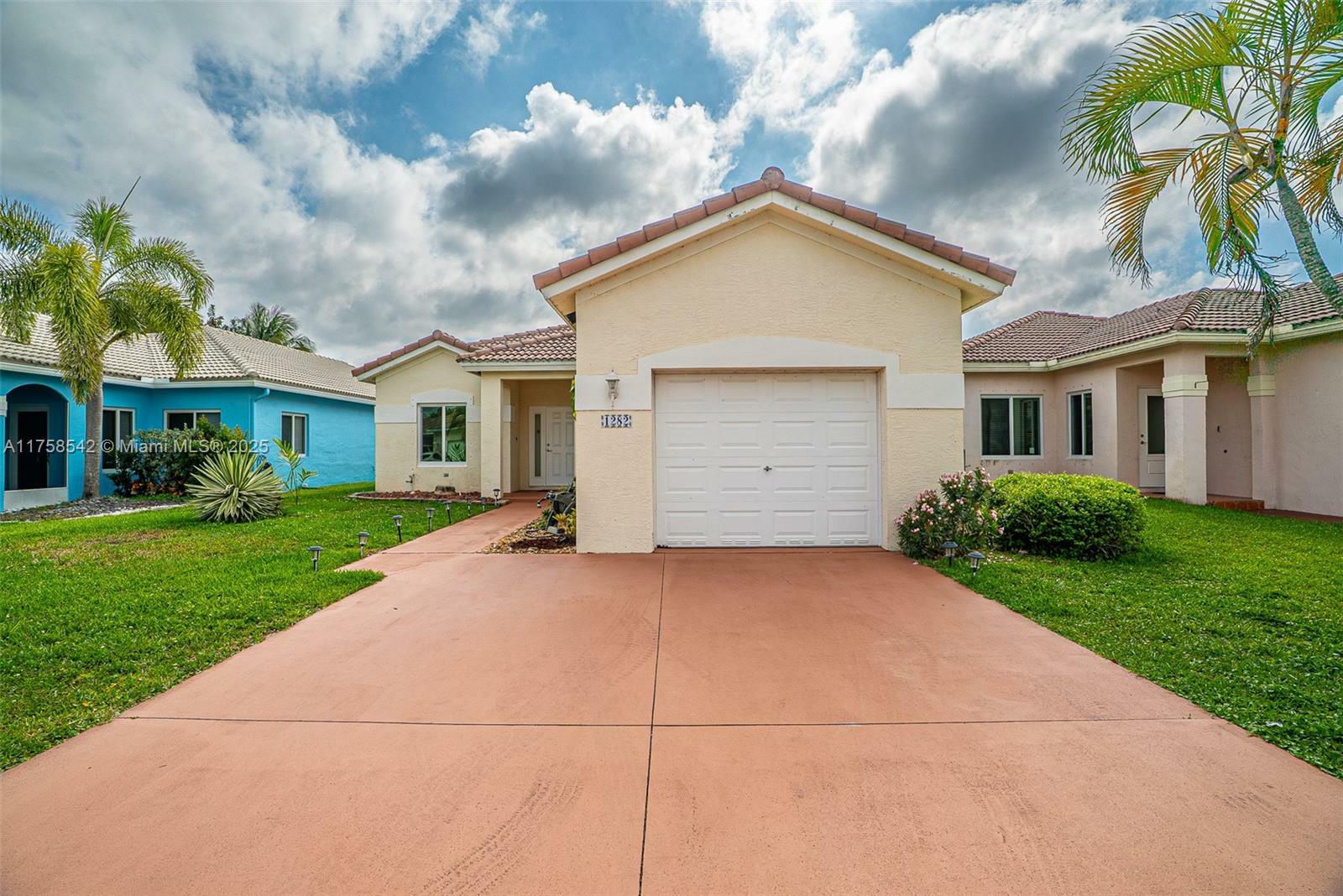 Property Photo: 1282 SW 44th Ter FL 33442