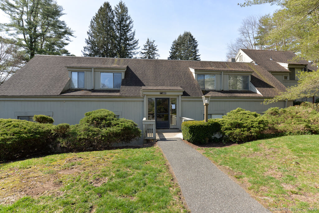 Property Photo:  7 Heritage Village D  CT 06488 