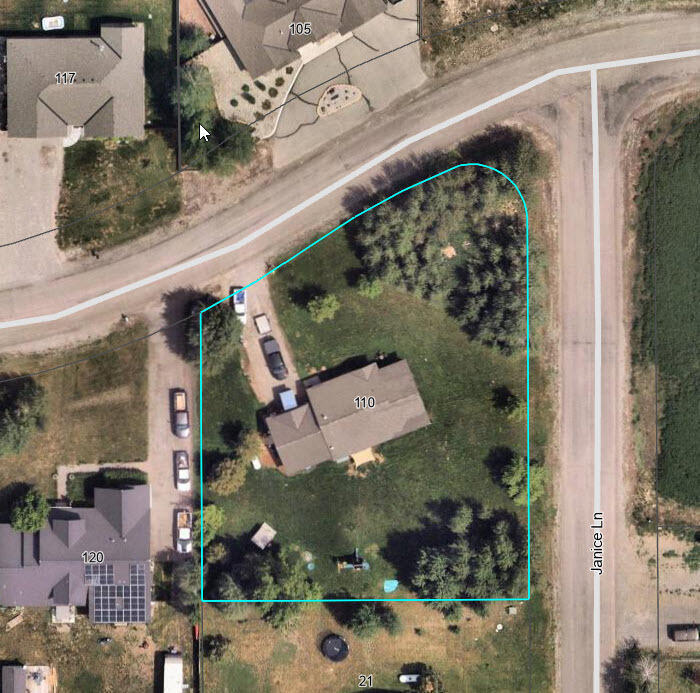 Property Photo: 110 Scott Rd ID 83320