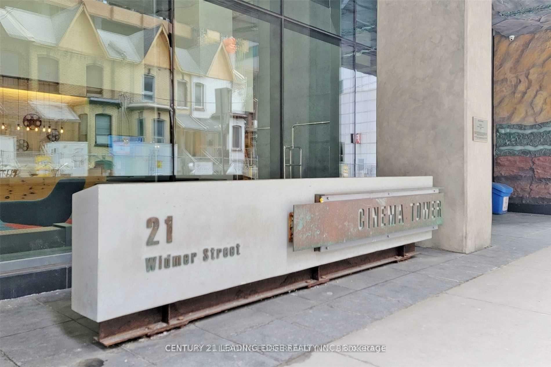 Photo de la propriété: 21 Widmer Street 1702 ON M5V 0B8