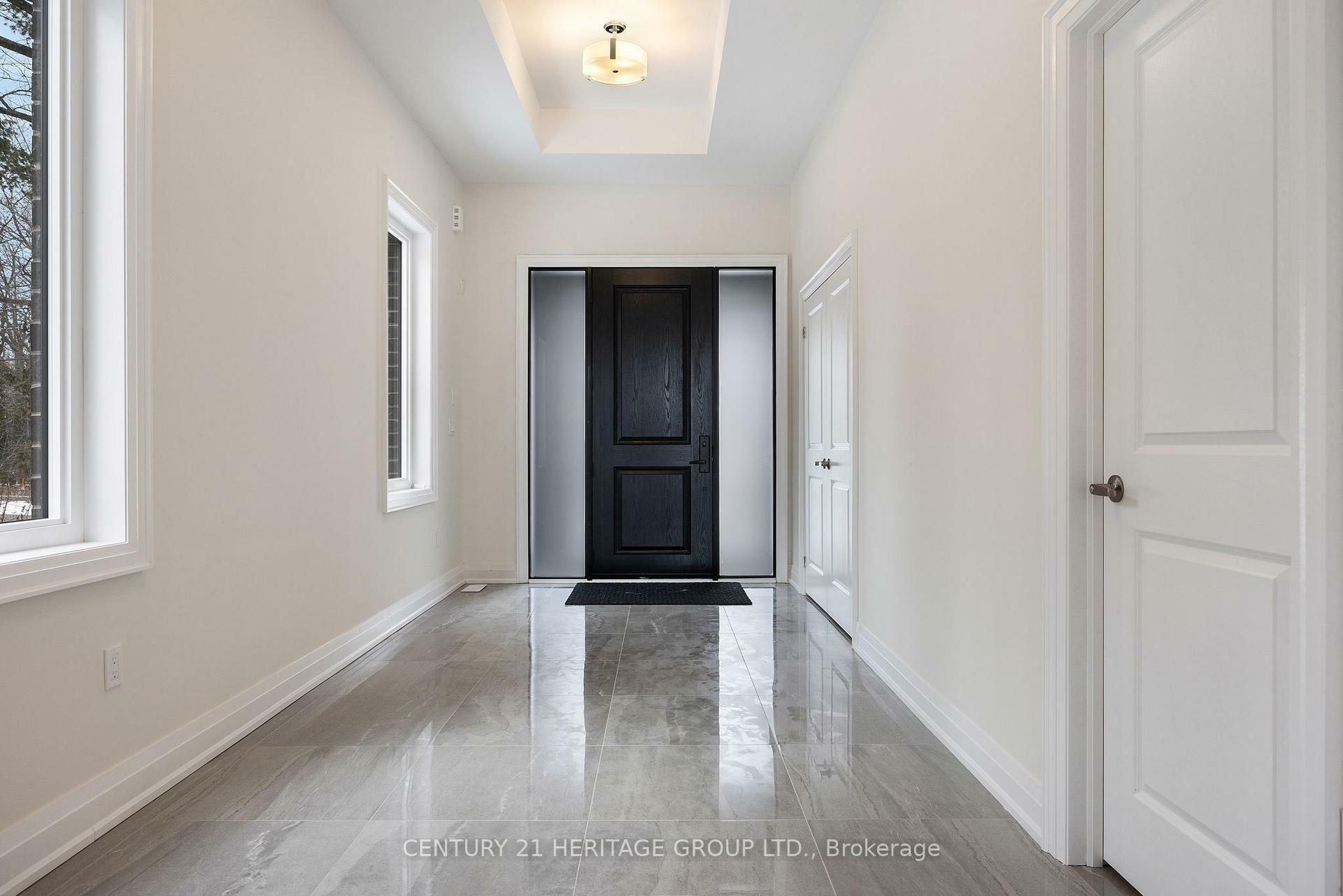 Photo de la propriété: 159 Snively Street ON L4E 3E9