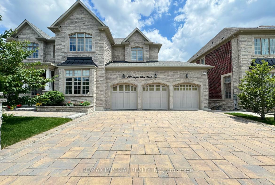 Property Photo: 190 Angus Glen Boulevard ON L6C 0K1