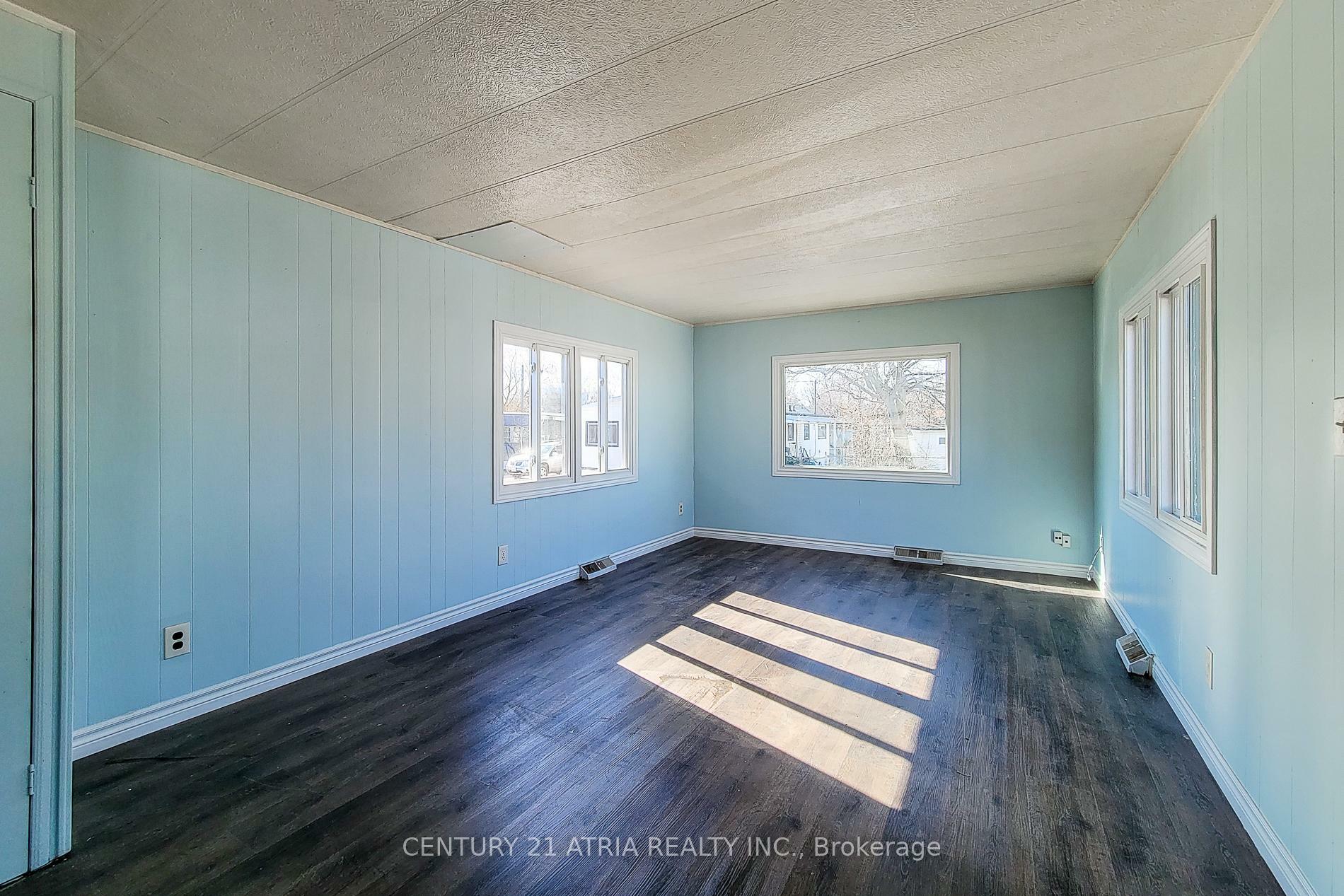 Property Photo: 241 St. Paul Street W 304 ON L2S 2E5